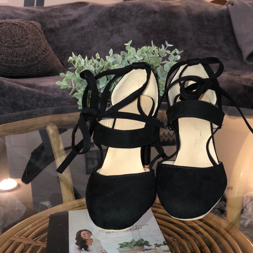 Black Lace up Heels - Picture 2 of 6